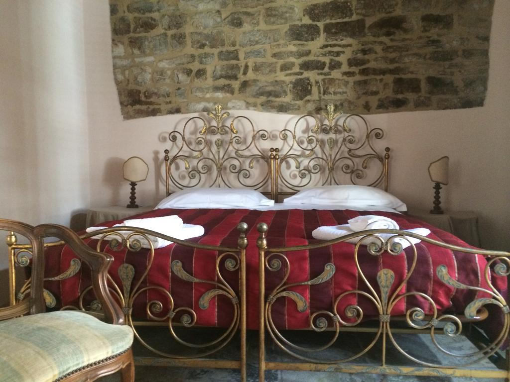 La Piazzetta Toscana B&B Campiglia Marittima Rum bild