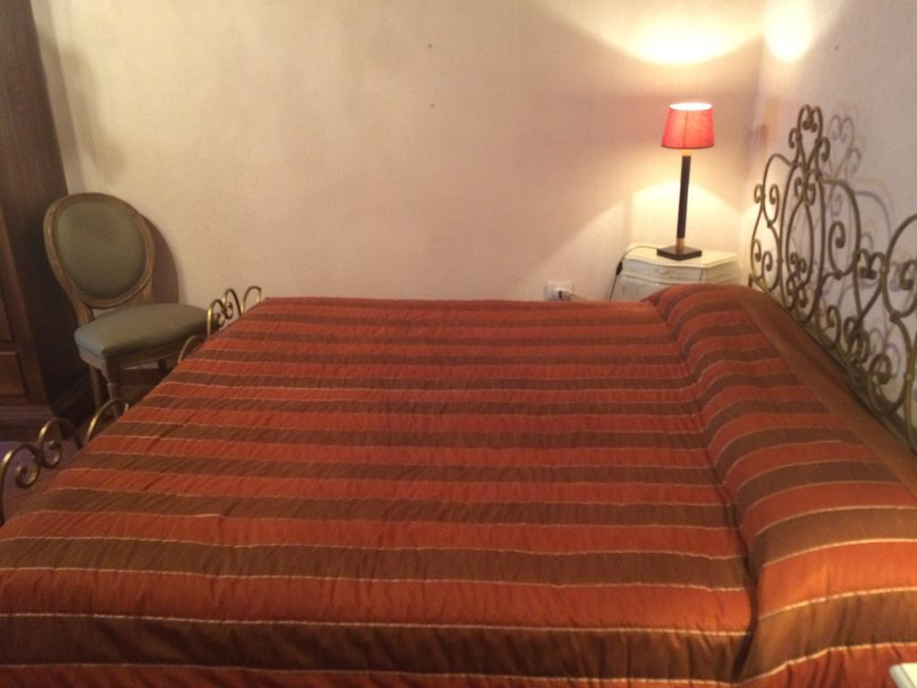 La Piazzetta Toscana B&B Campiglia Marittima Rum bild